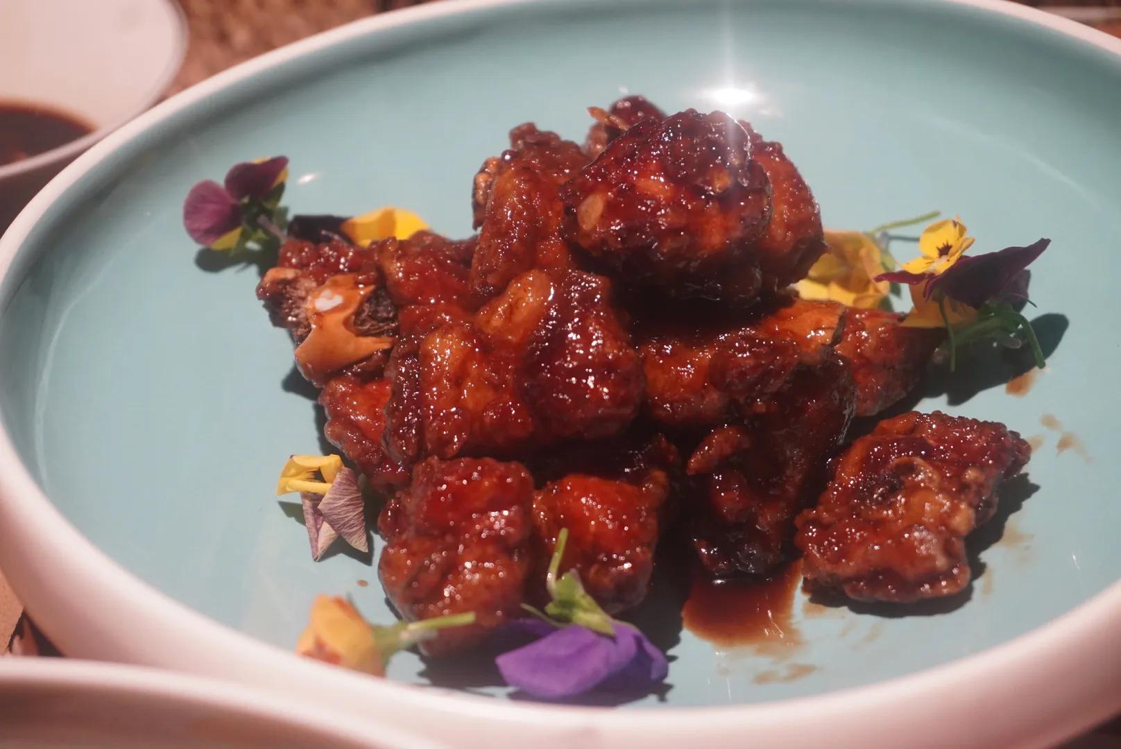 大连慢享时光精品主题酒店,大连绝美树屋酒店