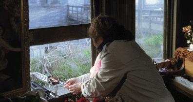 一个20岁小伙子的故事,一个20出头的男孩爱上一个女孩