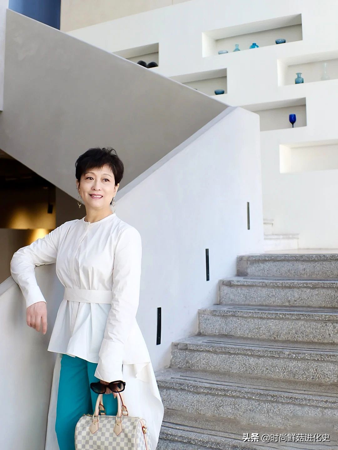 这位奶奶却靠搭配越老越时髦,不老的奶奶时尚与国潮穿搭