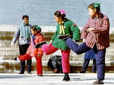 跳皮筋儿歌口诀图片,跳皮筋怎么跳十种玩法儿歌