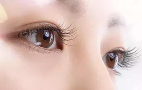 睫毛怎样刷得根根分明,睫毛还能这样刷get奇葩小技巧