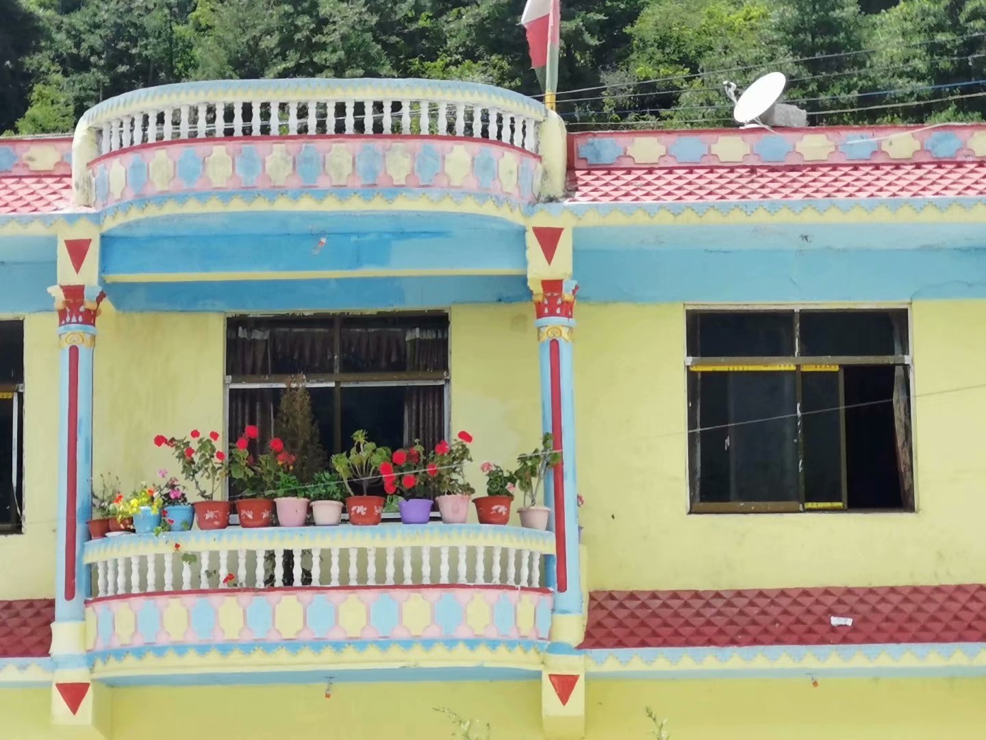 吉隆口岸旅游攻略,西藏吉隆自驾游攻略