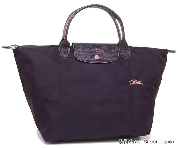 刚进投行就背Hermès的人，后来都升职加薪了