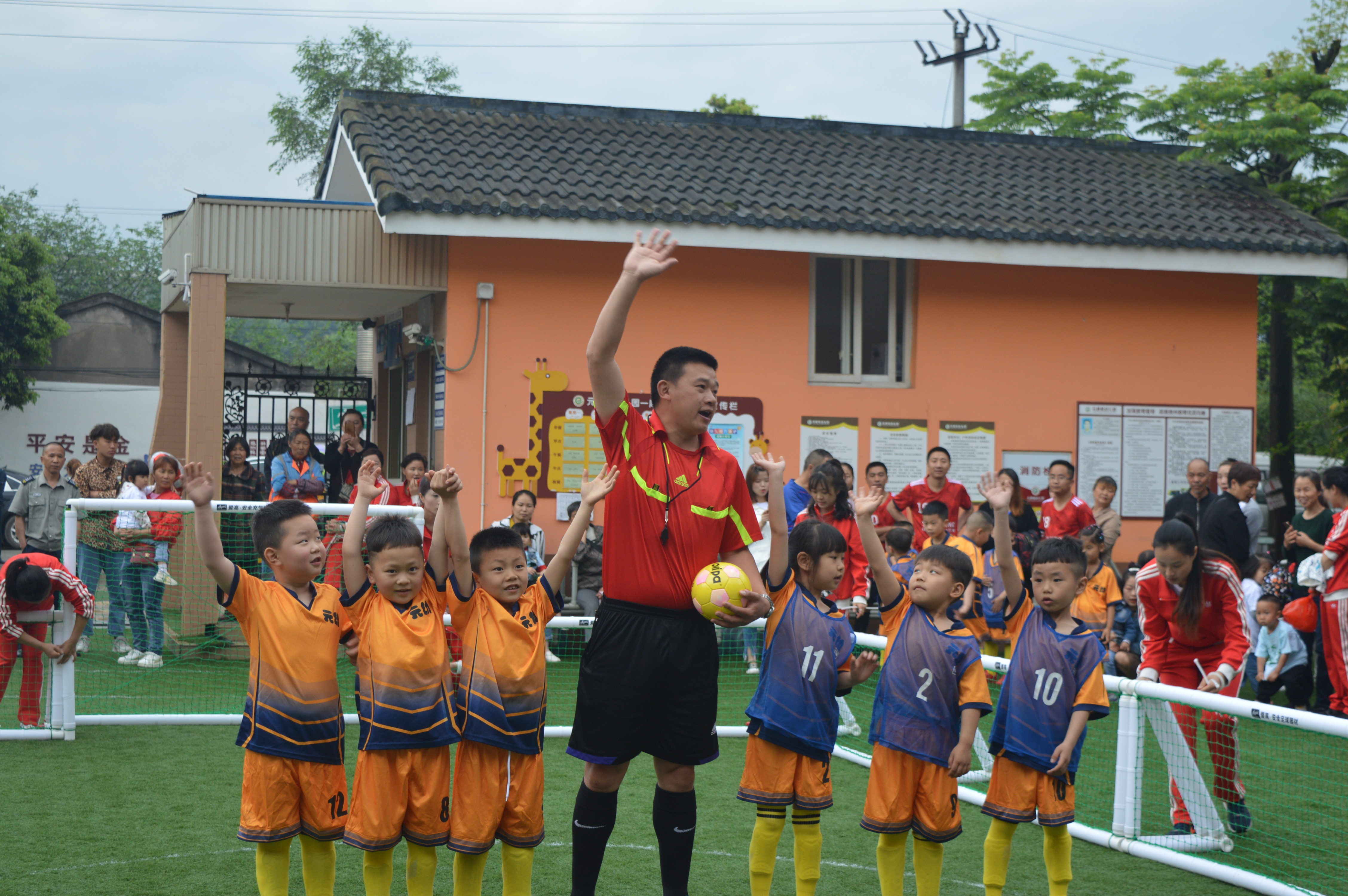 幼儿园足球嘉年华活动视频,崇州市元通幼儿园