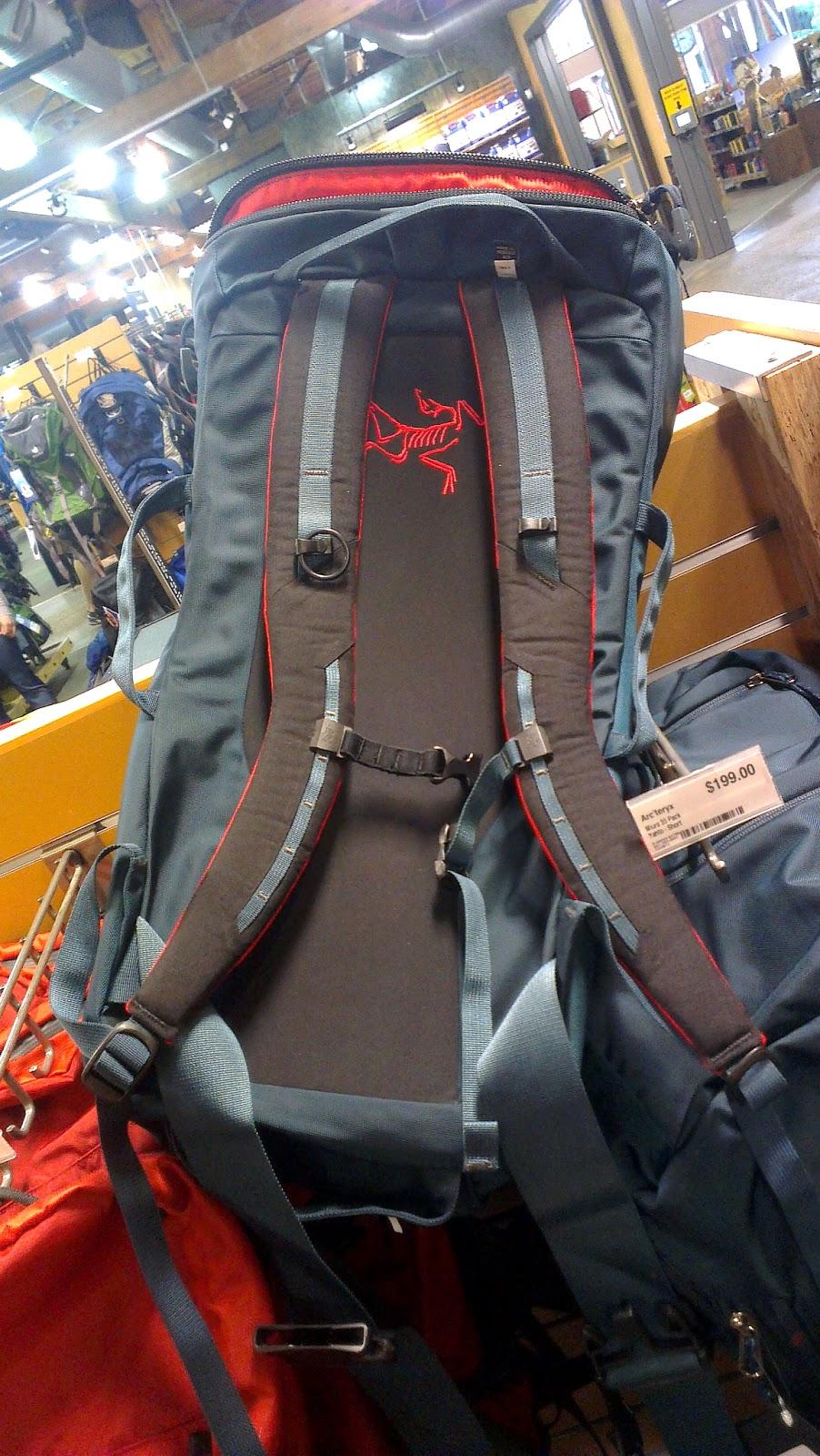 始祖鸟和猛犸象硬壳怎么选,arcteryx始祖鸟真假对比