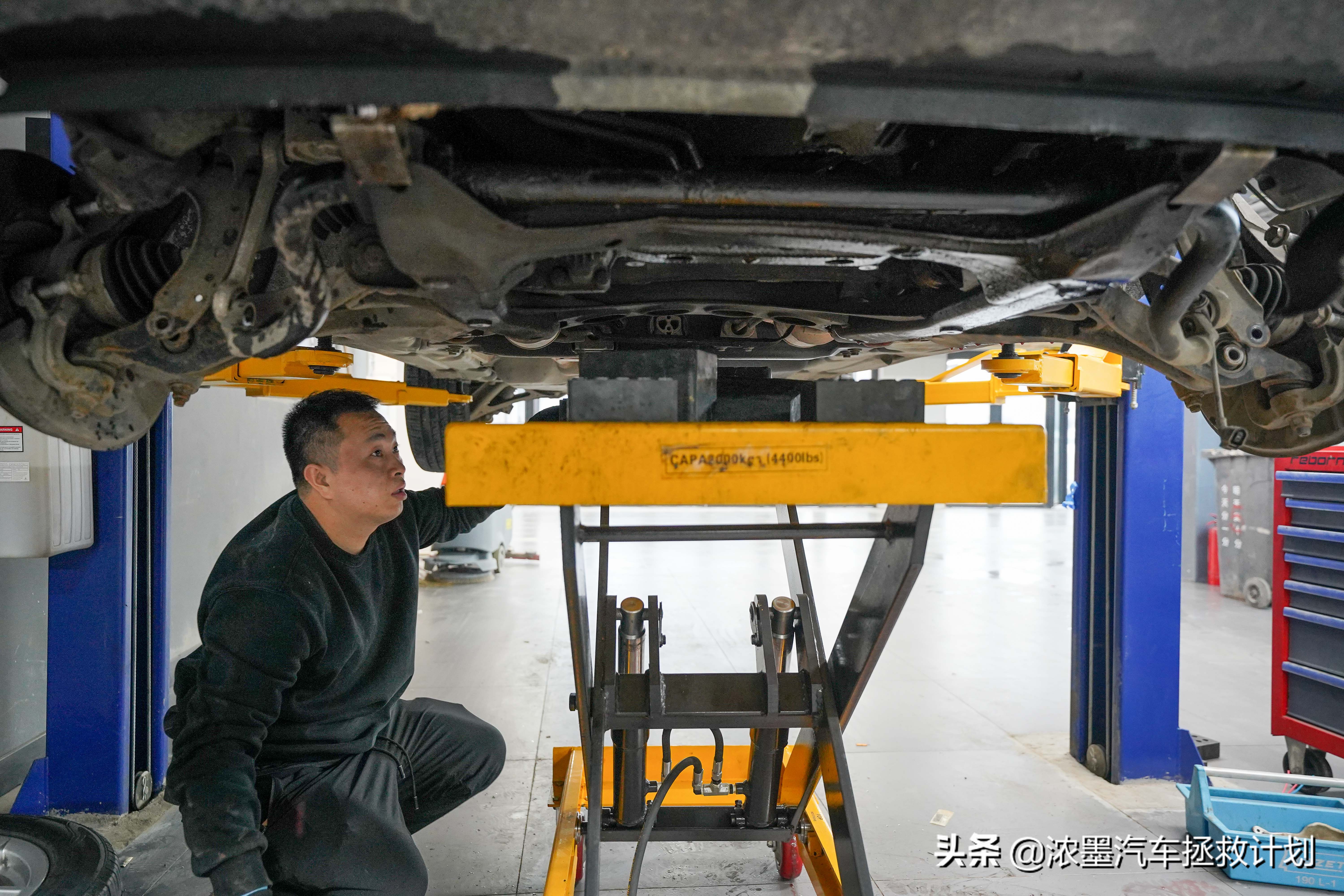 09款途锐全车修复翻新,完美修复一台即将报废的途锐