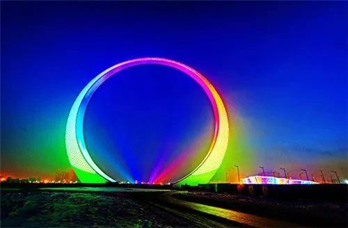 许家印120亿打造莲花形足球场,许家印恒大足球专业足球场