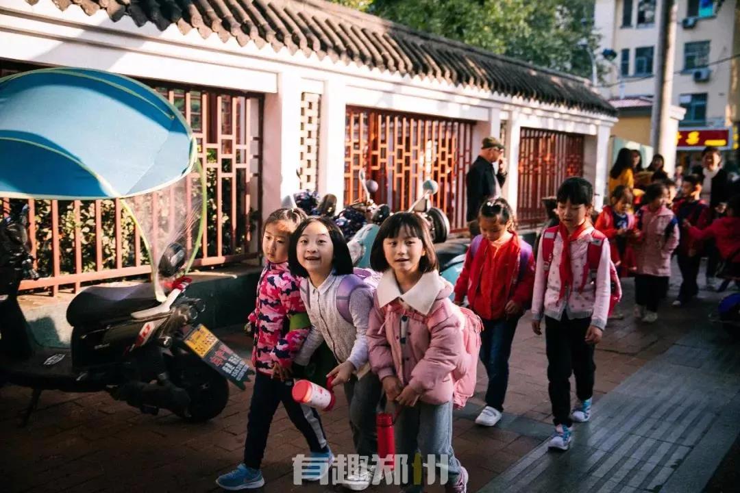 纬一路：在遮天的法桐里想起龙门书店的往事，以及家属院时光……