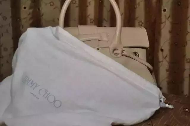 上千元的包包旧了怎么办,几百元的包包最好怎么保养