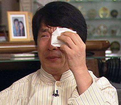 李成儒犀利?黄霑骂刘德华三年,让成龙羞愧助谭咏麟成才