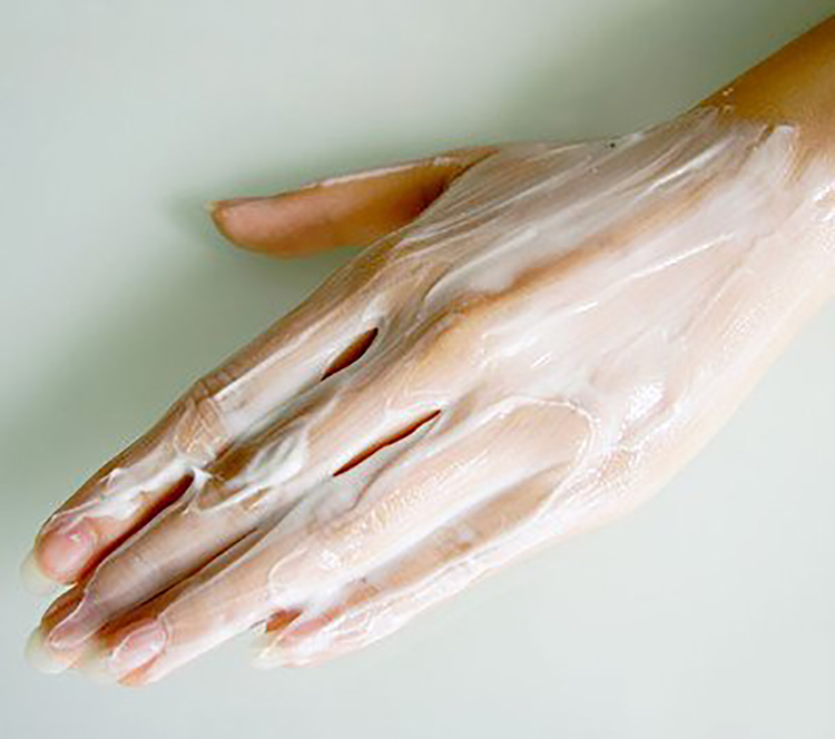 再年轻的脸也挡不住“奶奶”手，隐藏年龄的秘密，全靠这一只