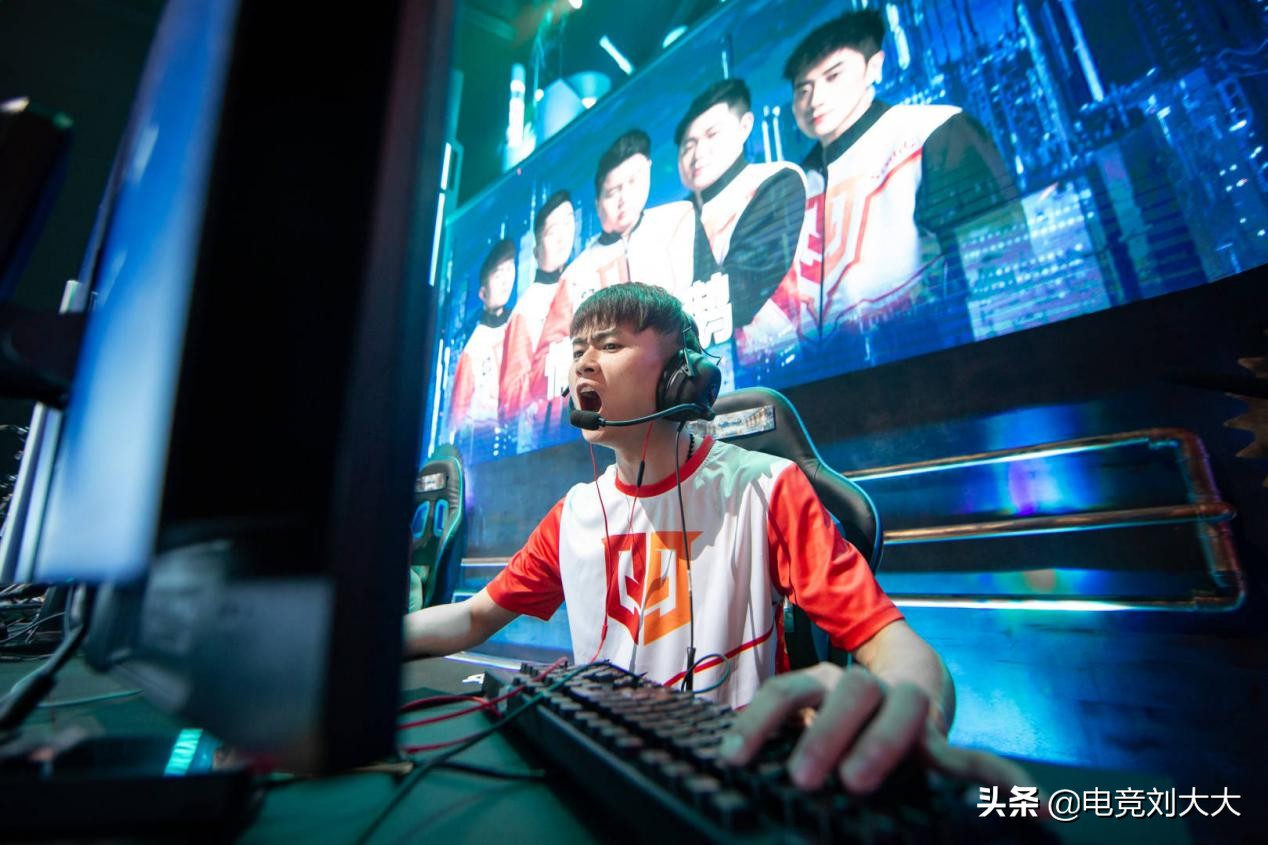 cf天龙和裁决哪个打爆破好用,cf端游天龙和裁决哪个值得买