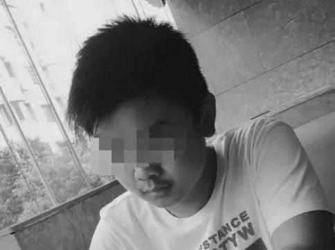 学霸考99分被打死真实事件,中考765分的学霸中暑离世