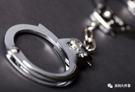 座机、圆桌接连坠下！深圳一男子因心情不好，连续抛物？法院判了