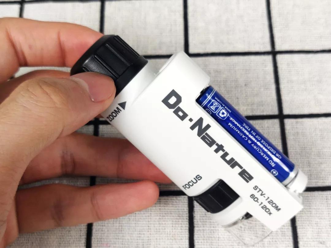 显微镜最大可以放大5000倍,只能放大1200倍的显微镜