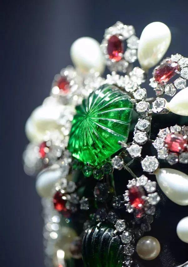 祖母绿宝石皇冠,泰勒彩宝祖母绿价格