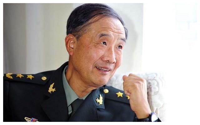 他是徐帅的儿子,25岁保送清华,48岁被授予少将军衔,59岁晋中将