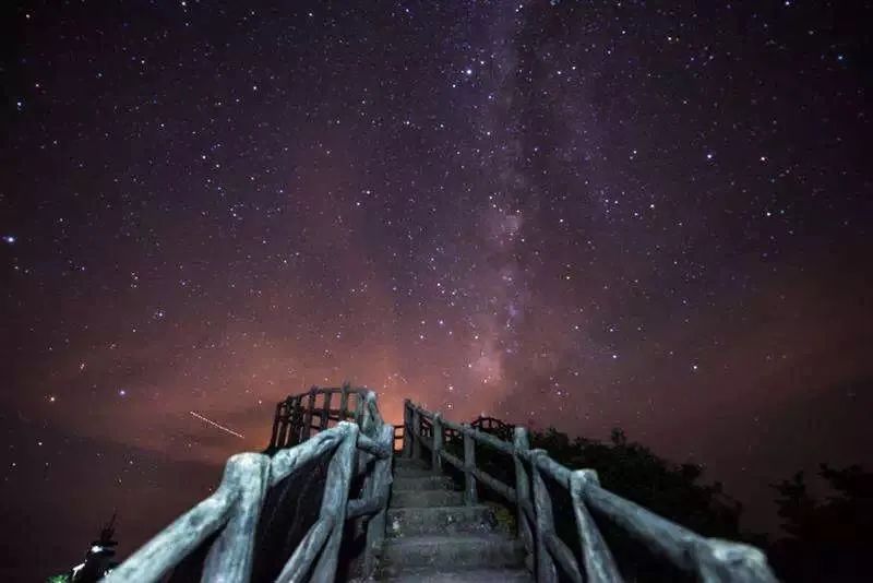 离云峰山最近的住宿,去离天空更近的地方
