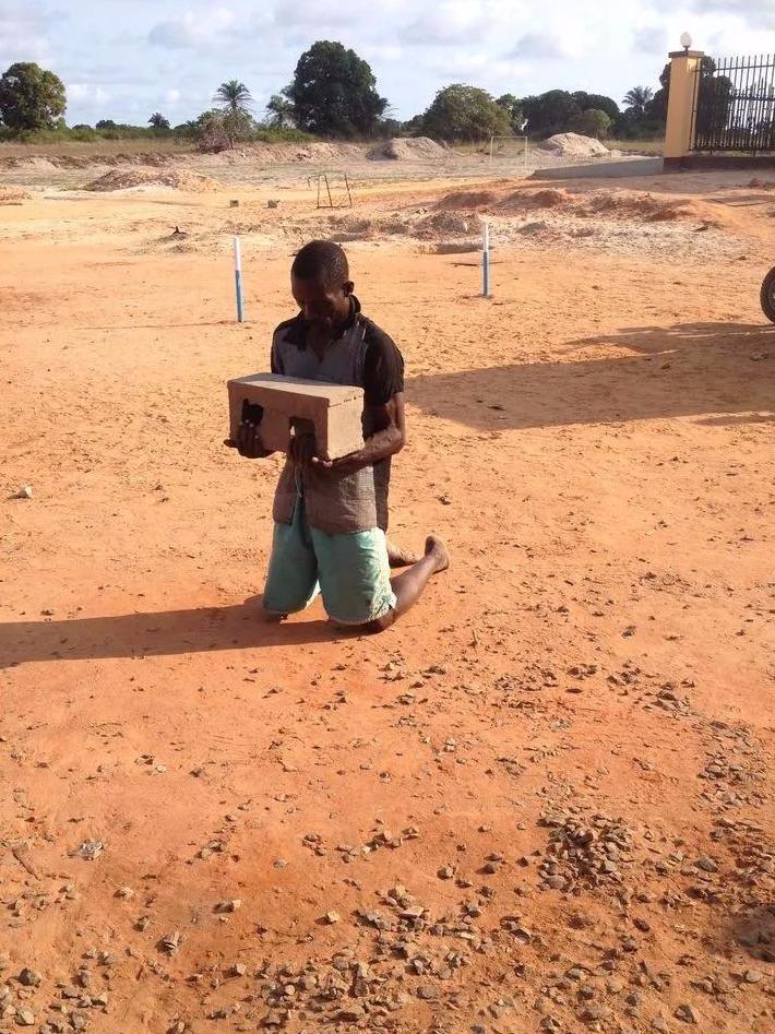 在安哥拉当黑人管理部部长1回忆我在非洲安哥拉的日子（十七）