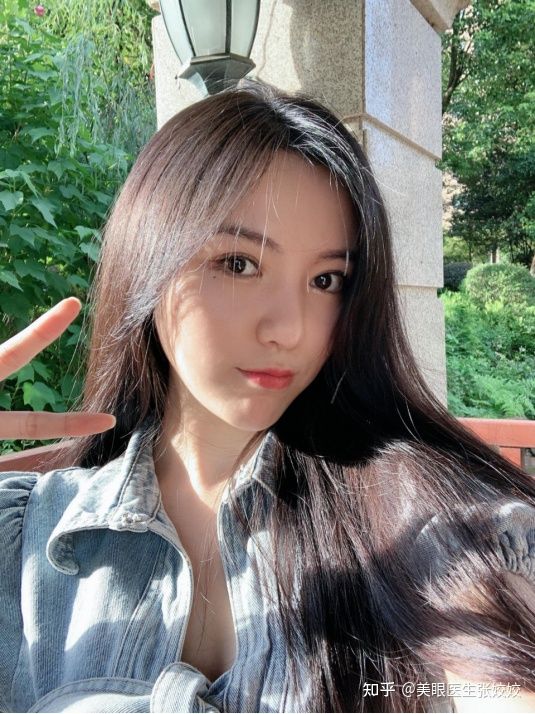 为什么割的双眼皮会显得假,为什么有的双眼皮做出来特别假