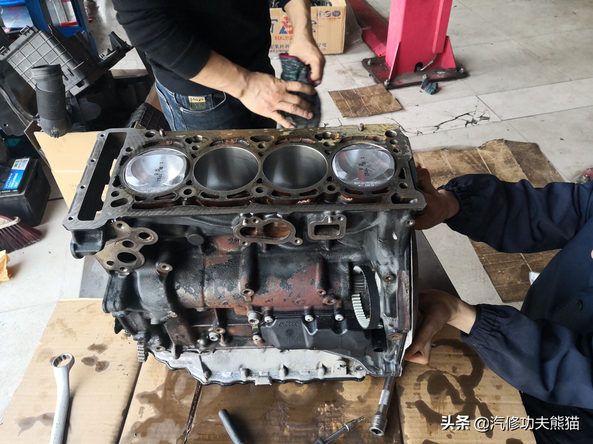 上海大众SUV销量王途观烧机油、漏机油被人乱修一通差点搞报废