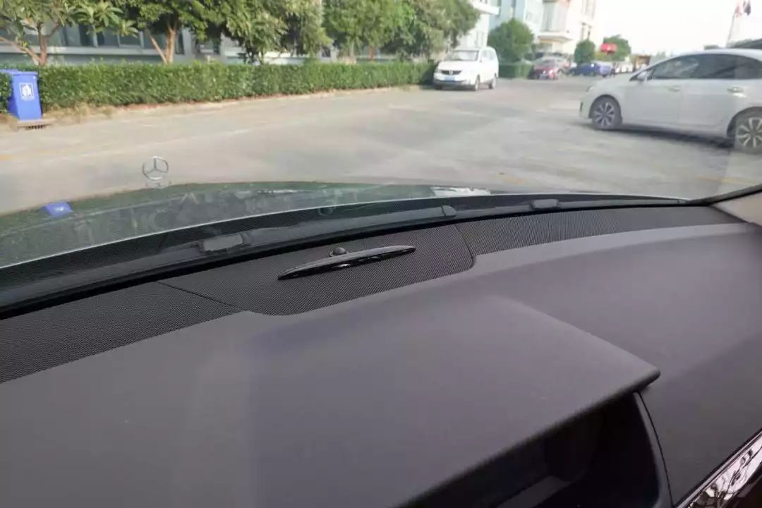 14万买奔驰C,6年只跑2万公里,收藏级