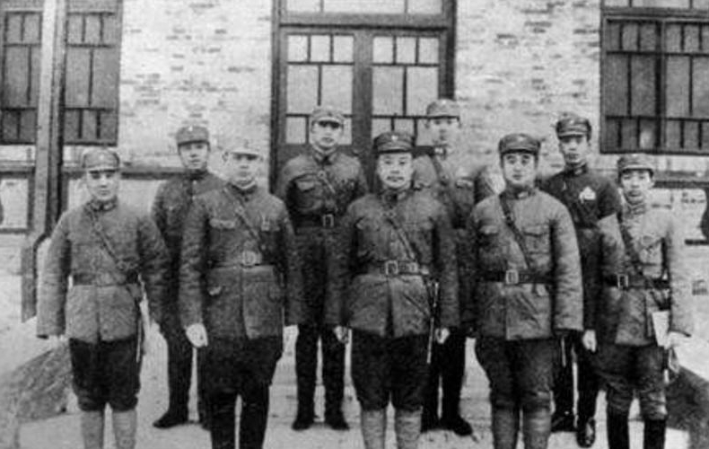 1955年十大元帅名录中，长期病休的*向前徐**赫然在列，他为何能当选