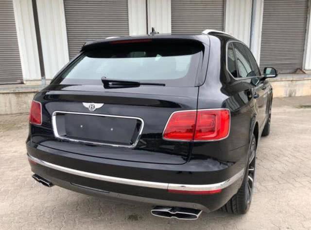 宾利新款添越到店,宾利添越2021款4.0tv8试驾