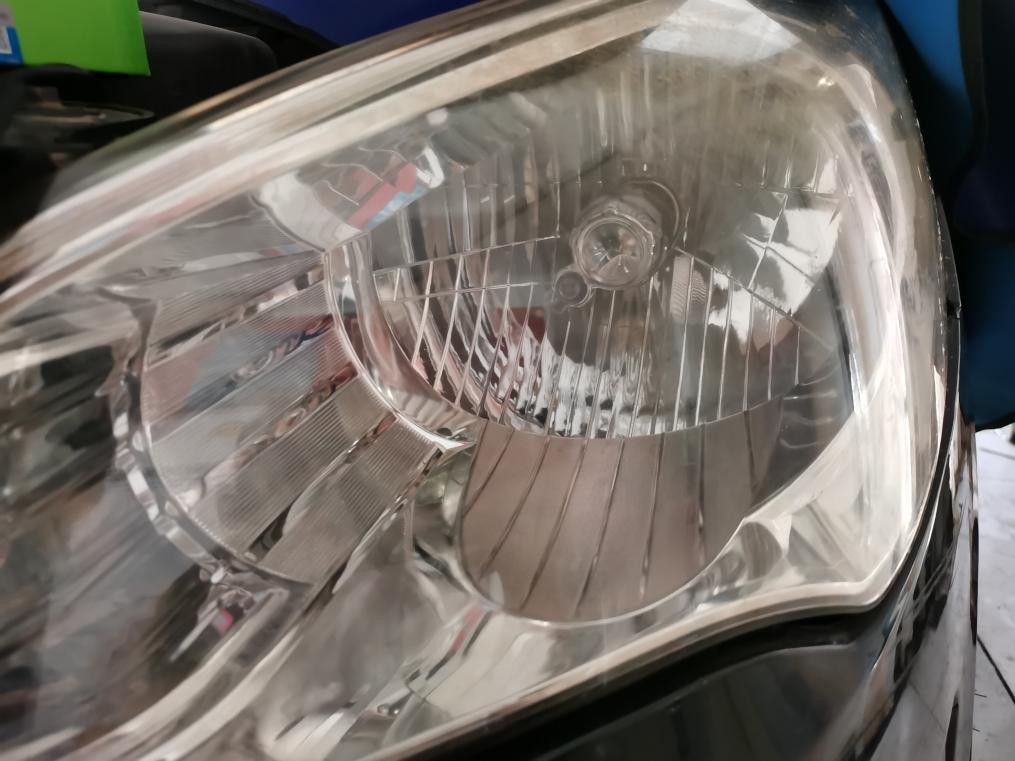 现代瑞纳18年h4led灯泡安装教程,14款现代瑞纳近光灯灯泡更换