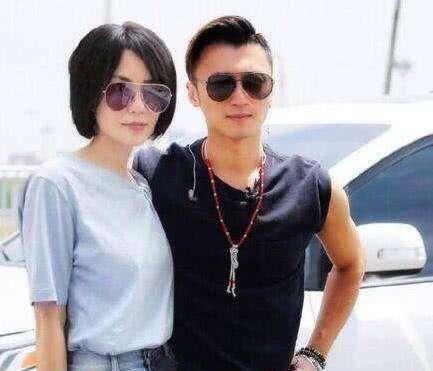 谢霆锋王菲公布恋情后同台视频,谢霆锋王祖蓝锋味谈王菲视频