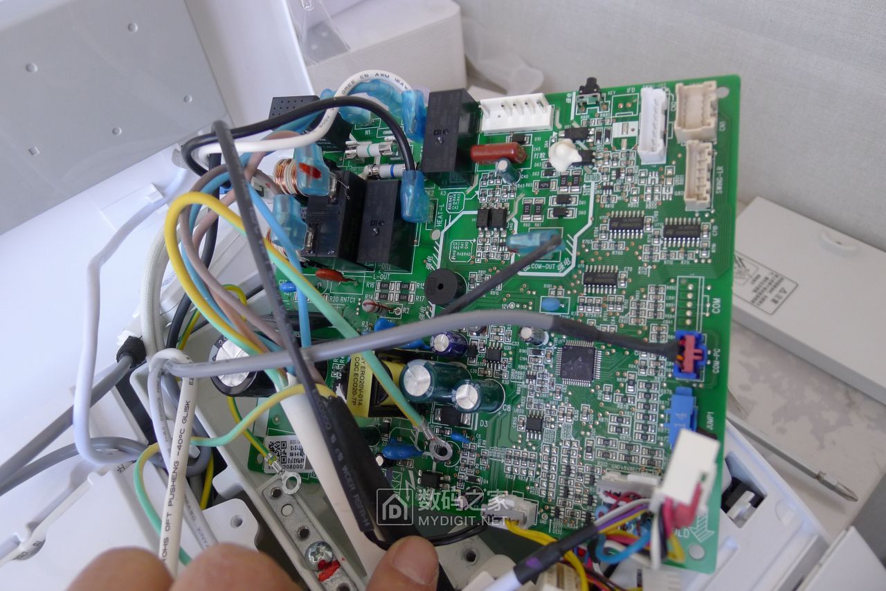 格力1.5匹空调拆解全过程视频,格力空调大1.5匹一级能效拆机视频