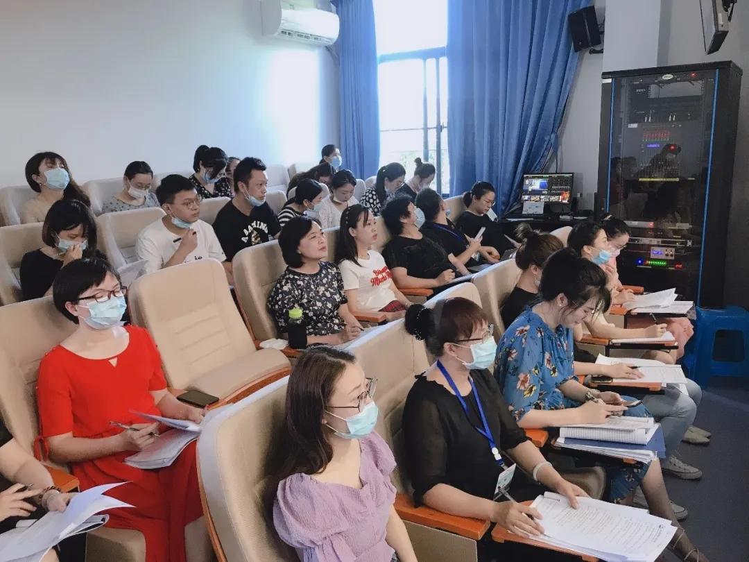 厦门五缘第二实验学校直播,厦门五缘第二实验学校最新新闻