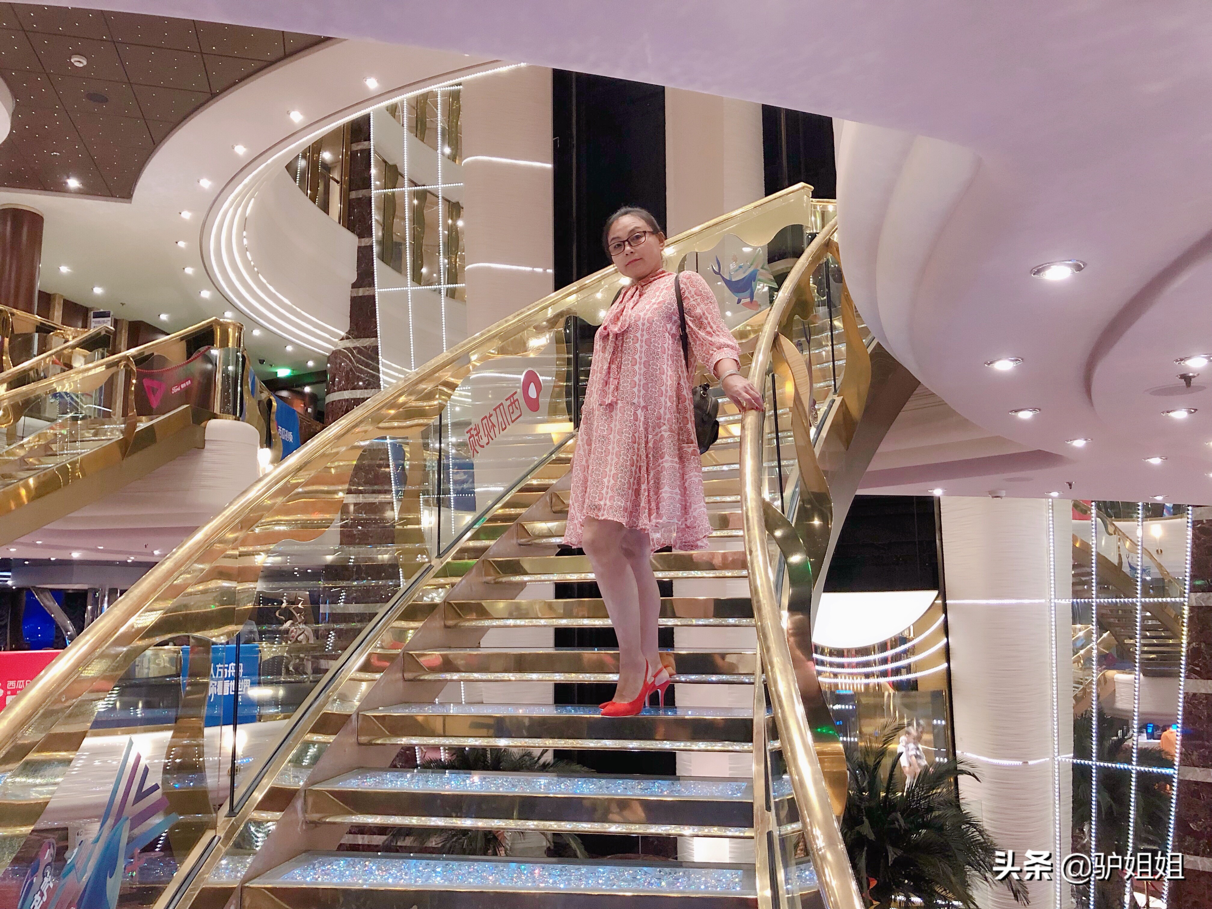 10000多游轮旅游,4000多一个人的邮轮怎么样