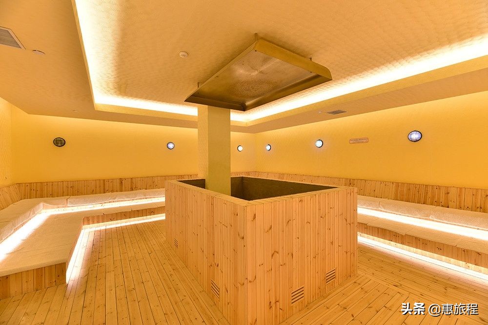 极乐汤儿童水上乐园川沙,极乐汤临港温泉馆儿童乐园