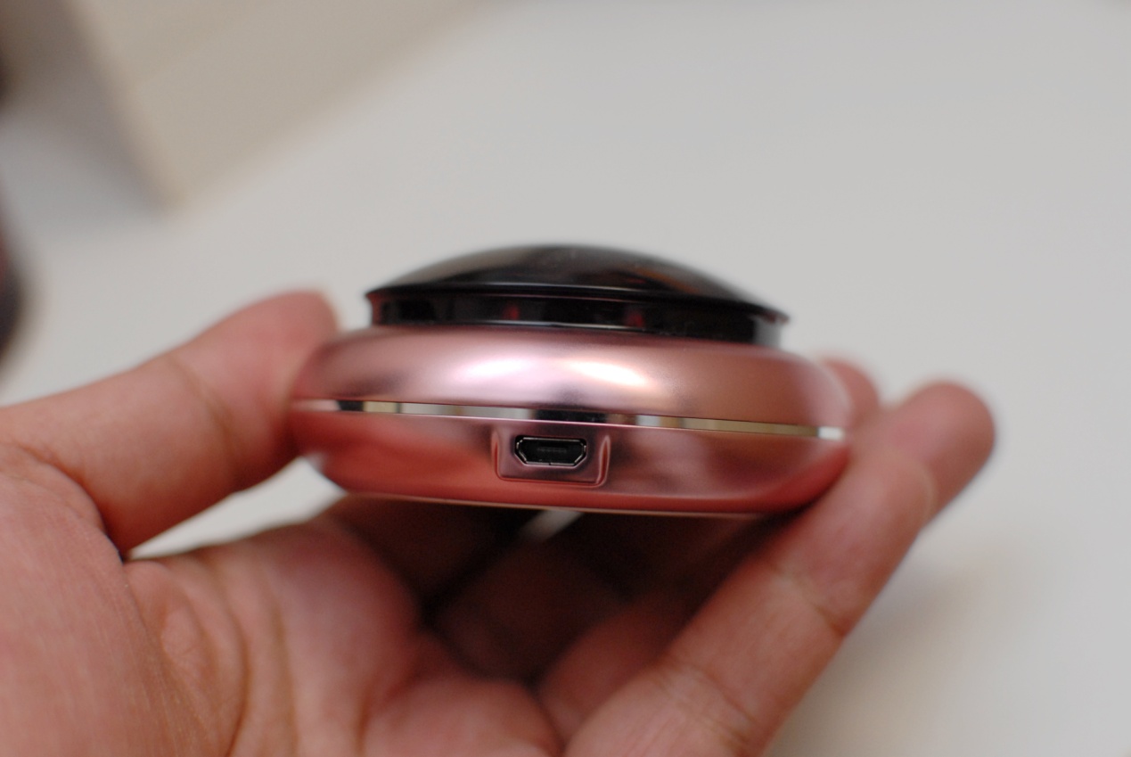 28倍冷光嫩肤，轻松抚走鱼尾纹：小米有品小光仙眼纹抚纹仪