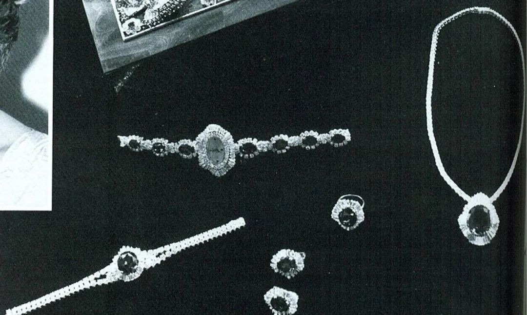 戴妃经典款戒指,戴妃蓝宝石珠宝