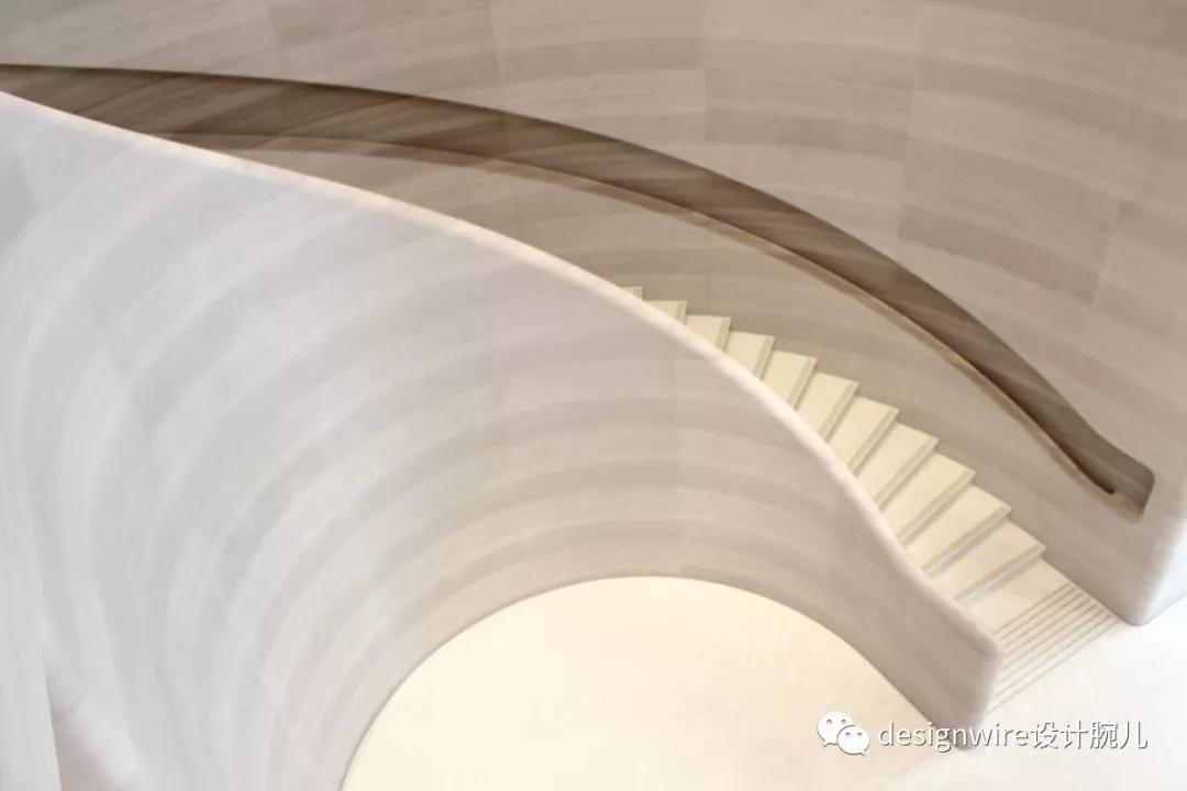 全球第一家苹果水上直营店在哪里,全球第一水上零售店