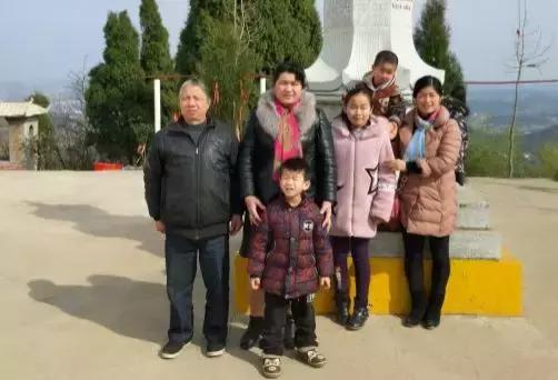 如何画一张过春节的全家福,技术贴的正确贴法视频