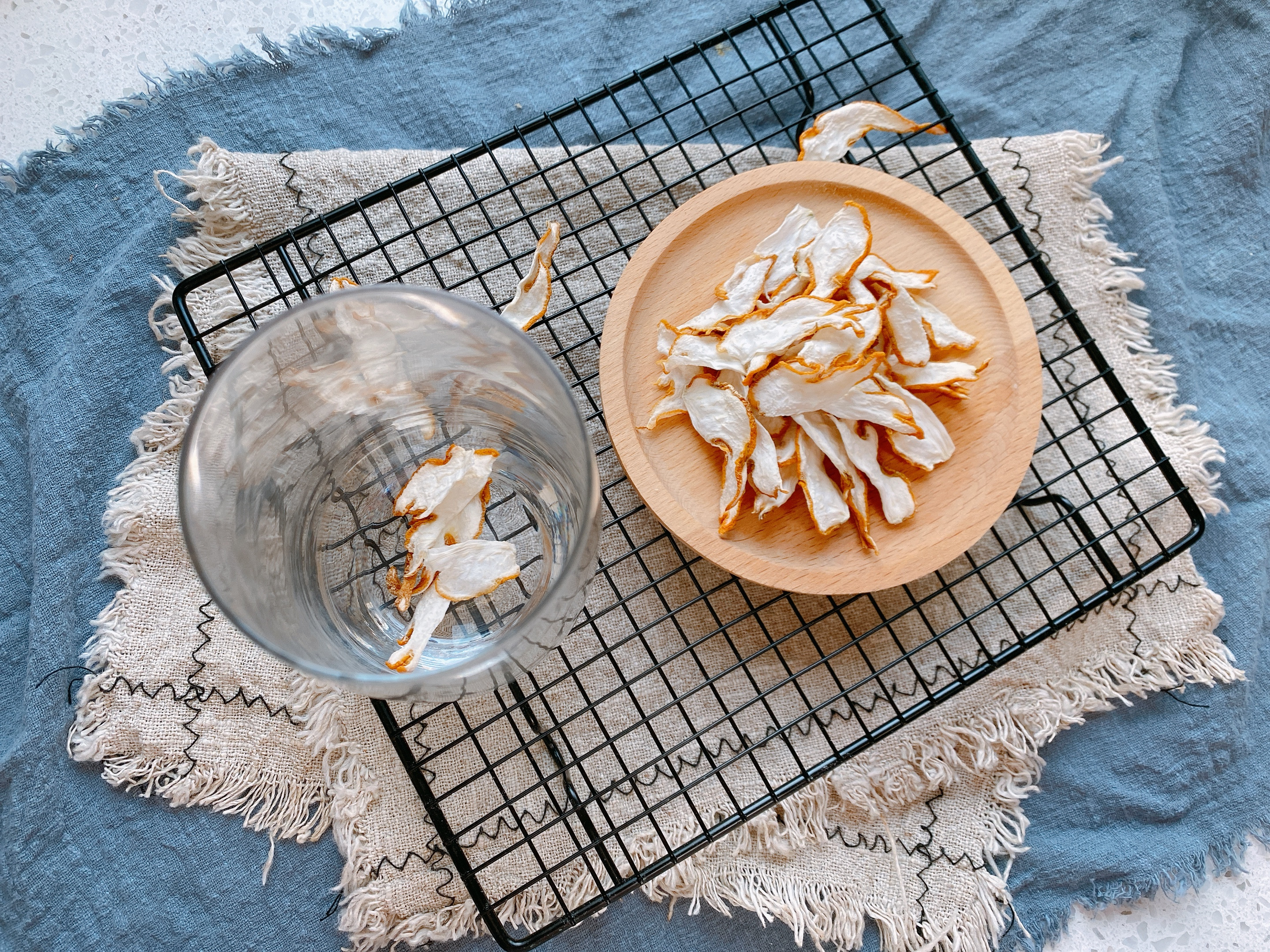 过年了，准备点金佛手，喜庆而且用处多，能泡茶做果干还能泡酒