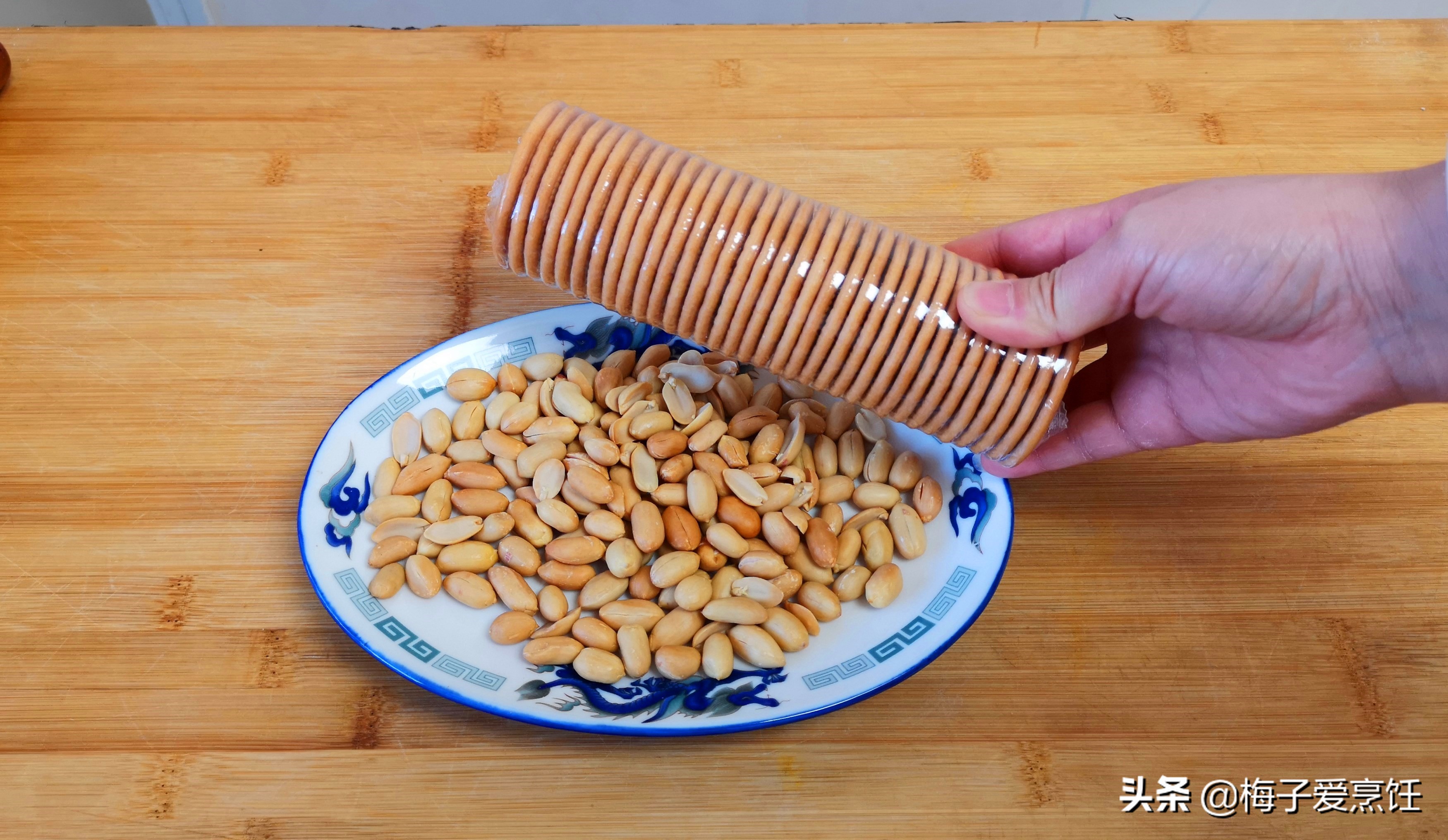 如何做糯米糕才能软糯香甜有嚼劲,糯米粉凉糕家庭做法大全