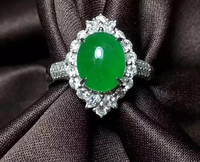 宝石并不一定按颜色命名,90%的人都曾被忽悠过