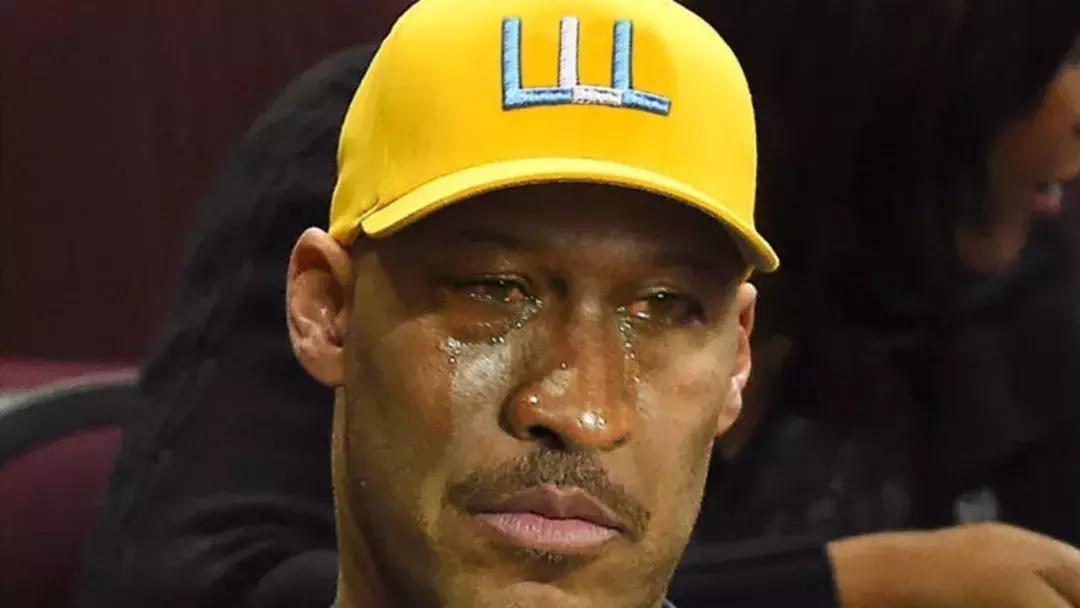 球哥被交易都怪他爹！口无遮拦害了儿子！连巴克利都忍无可忍