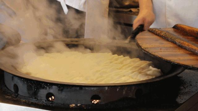 2019魔都锅贴测评滚烫出炉!