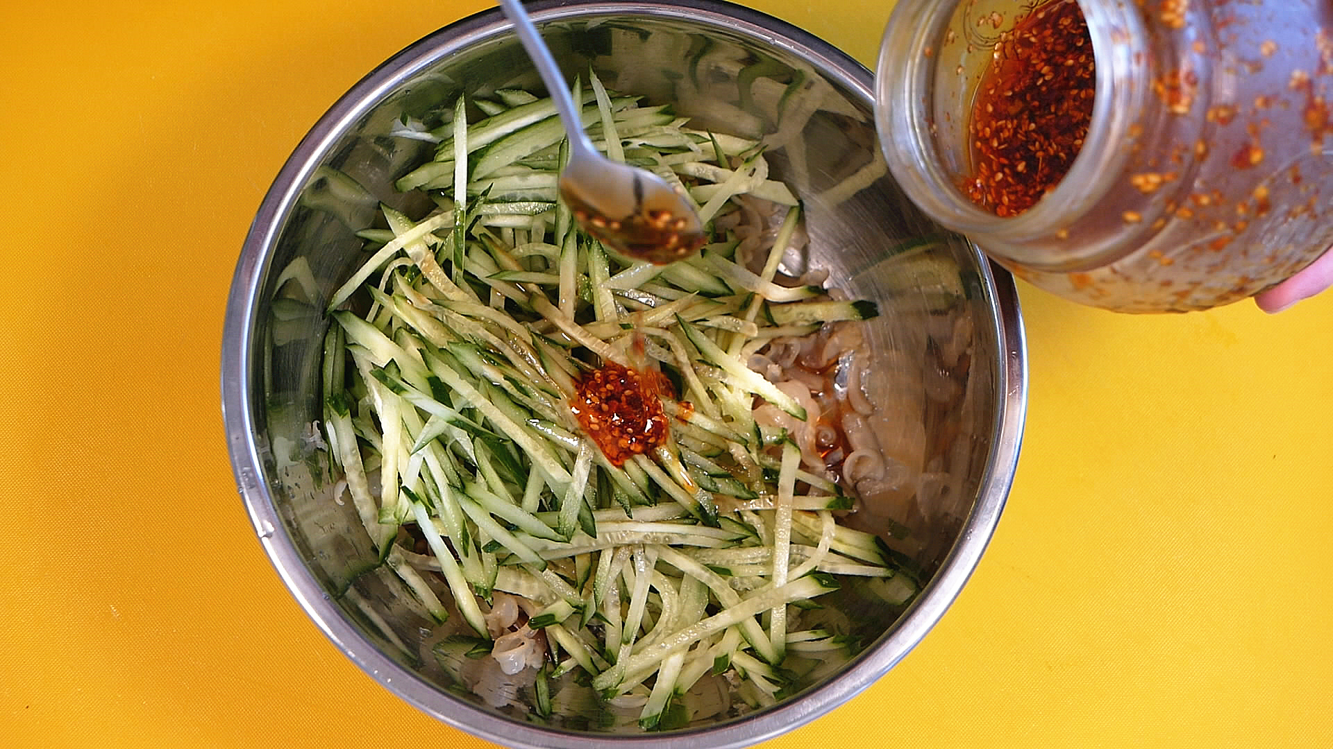 海蜇凉菜做法好吃视频,海蜇怎么做好吃又简单