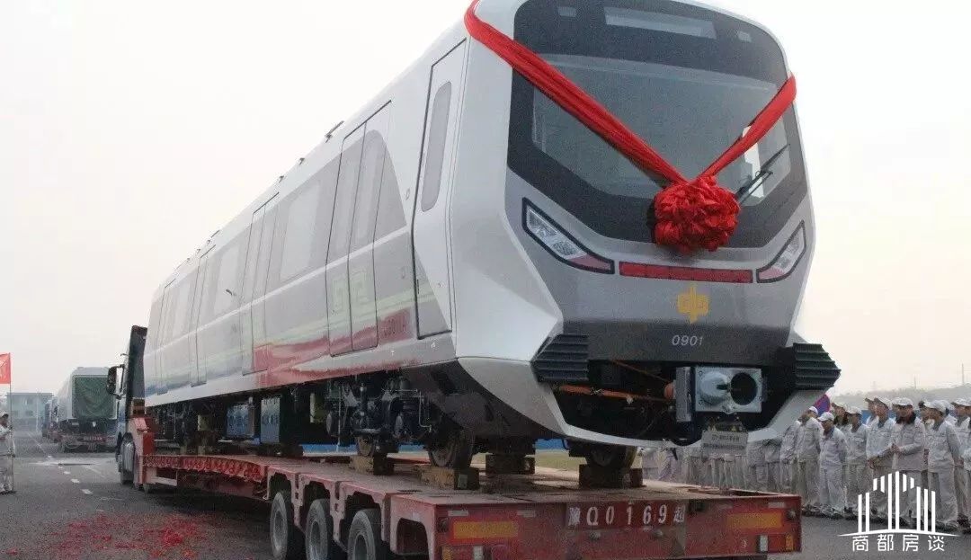 100万在南龙湖能买到什么样的房子,南龙湖真正意义上的地铁房