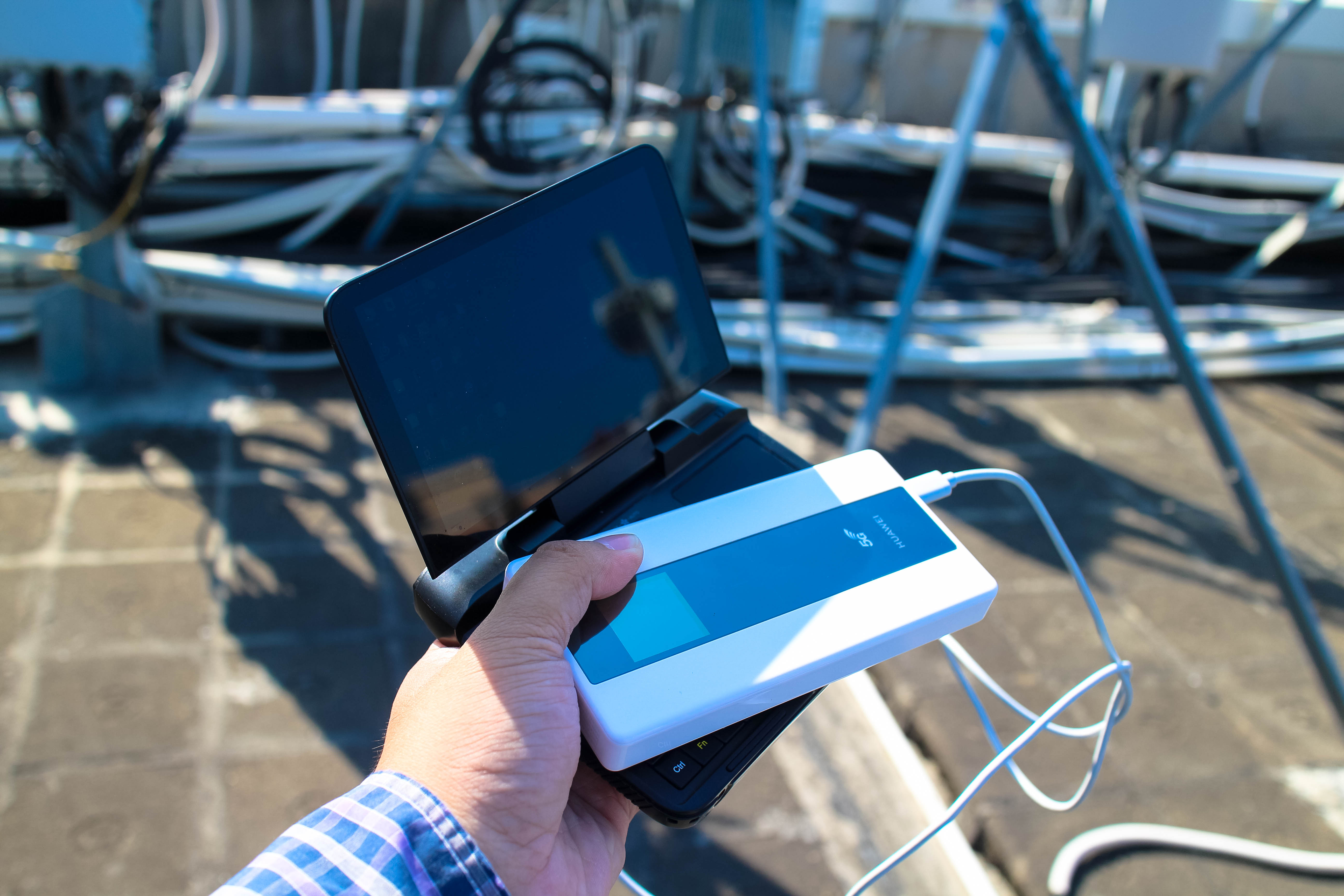 华为5g随身wifi和pro区别,华为5g支持sansa吗