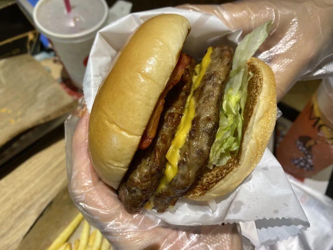 肯德基双层嫩牛堡和巨无霸,肯德基双层嫩牛堡和厚牛堡哪个好