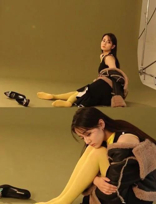 热巴穿白色裤子,热巴穿黑色裤子