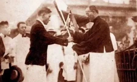 泪目，中国第一人，89年前单刀赴会洛杉矶奥运！孤独的奥林匹克