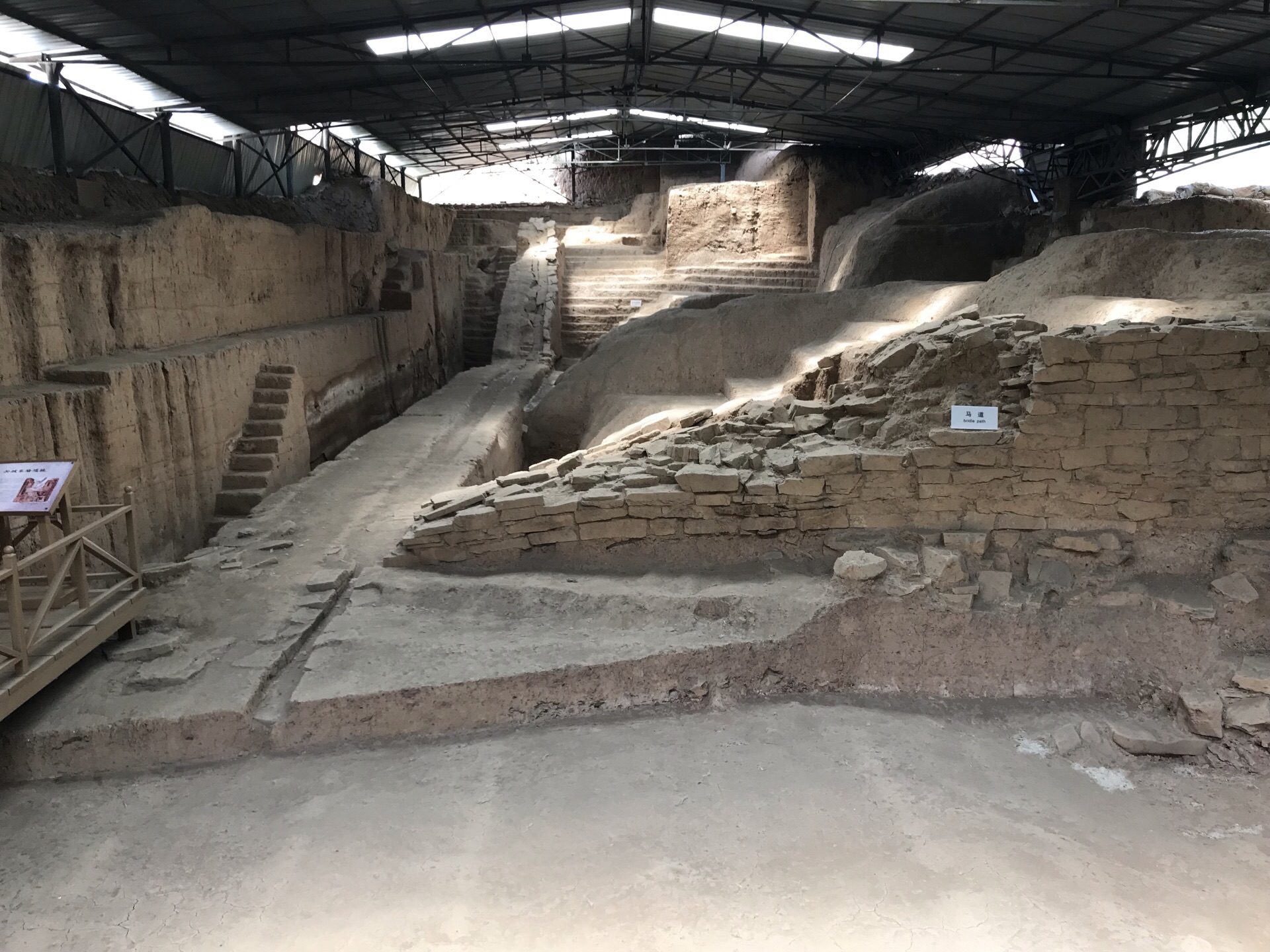 三门峡市黄河大坝旅游景区,河南省三门峡市旅游景点